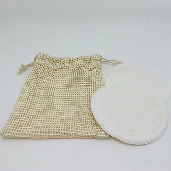 Set de 2 lingettes dmaquillantes avec pochon en coton