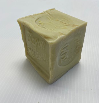 Soap of Marseille Cube 300g (Savon cube blanc 300g)